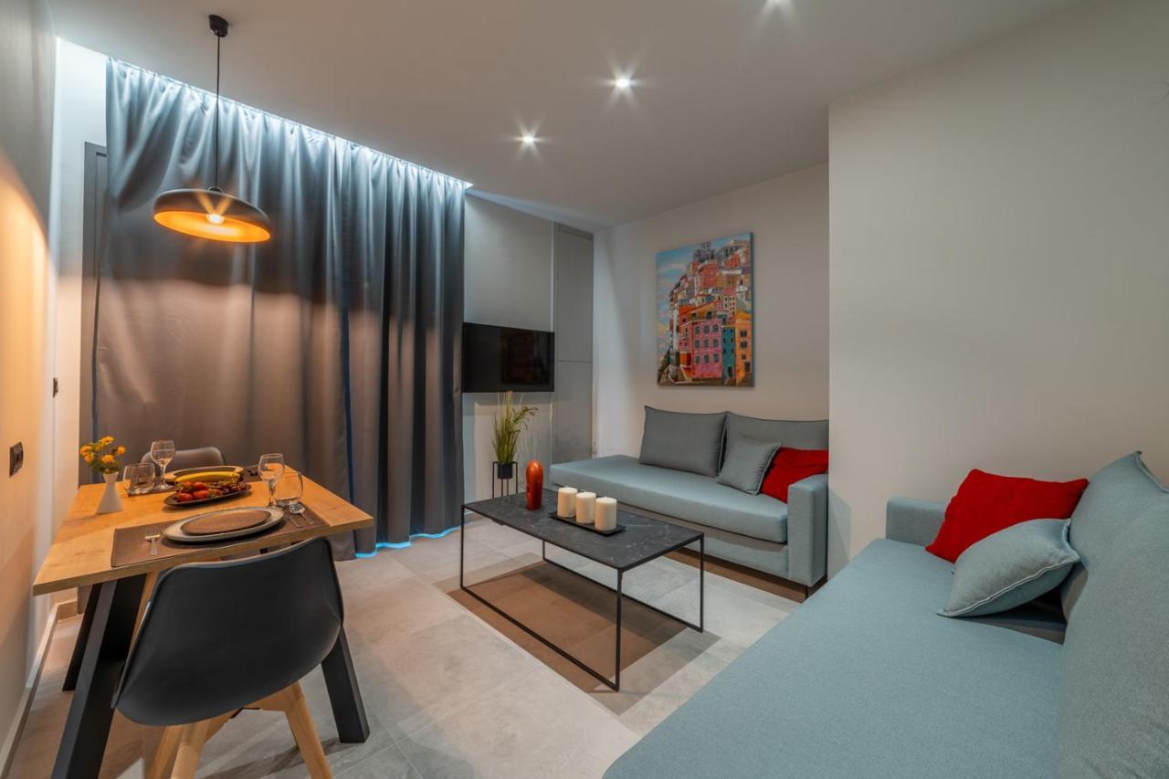 Brand New Suites In City Center Heraklion  Luaran gambar